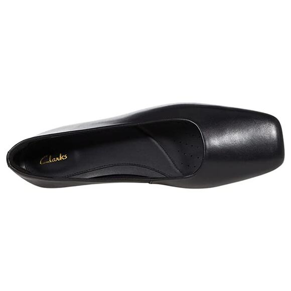 NWT Clarks(R) Women Pure Ballet 2 Flat in Black Leather- Size 6 - Picture 2 of 3
